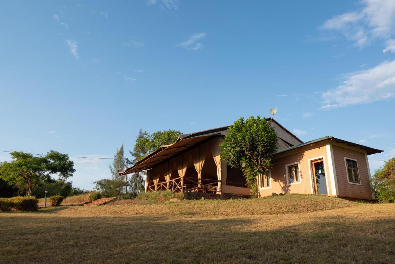 Pembeni Rhotia Vila Karatu Exterior foto